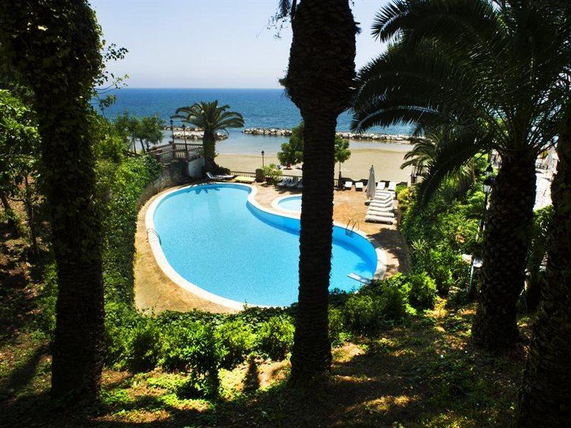 Grande Albergo Miramare Formia Exterior foto