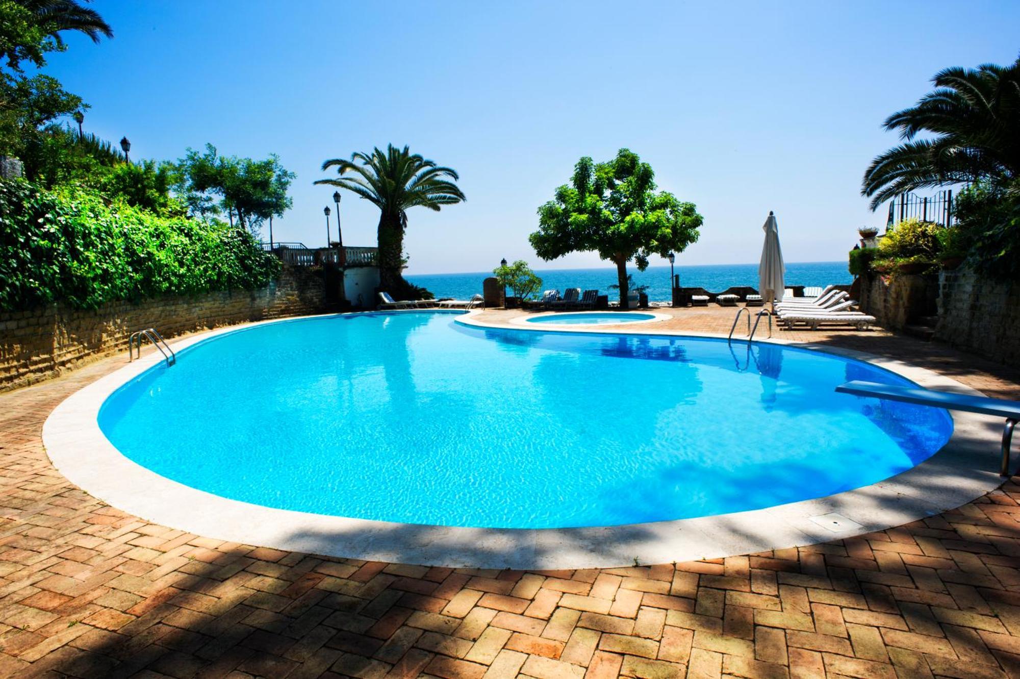 Grande Albergo Miramare Formia Exterior foto