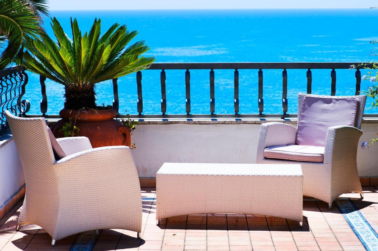 Grande Albergo Miramare Formia Exterior foto