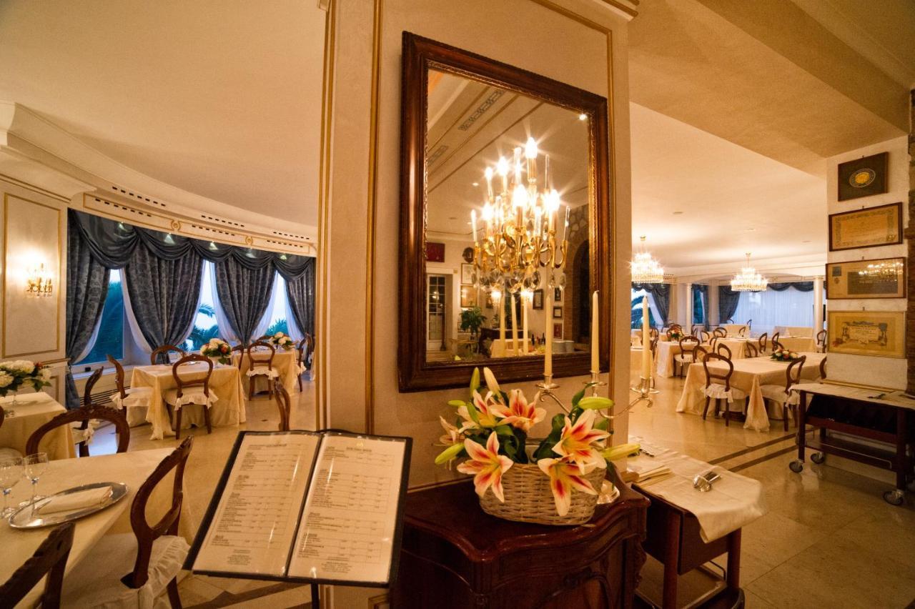 Grande Albergo Miramare Formia Exterior foto